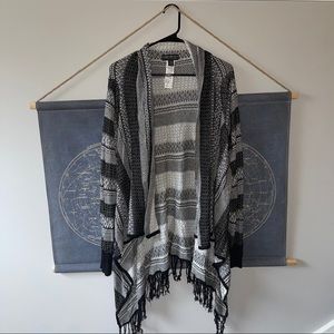 Forever 21 Black & White Fringe Cardigan 2X